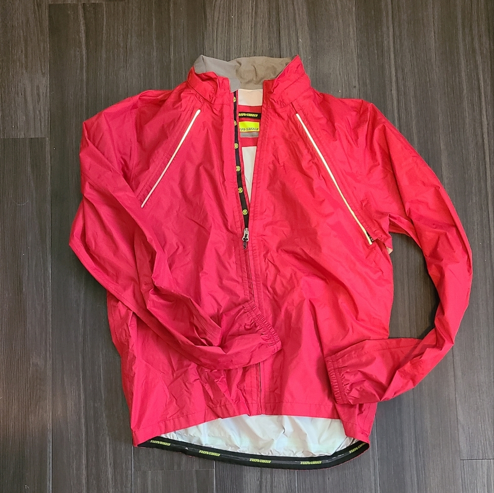 Novara Covertable Cycle Jacket Size Large